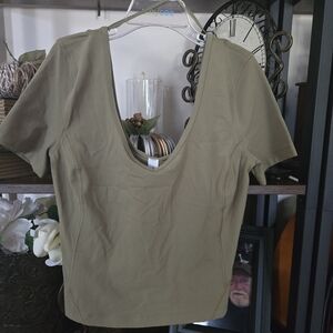 lululemon athletica Olive Short Sleeve Tee